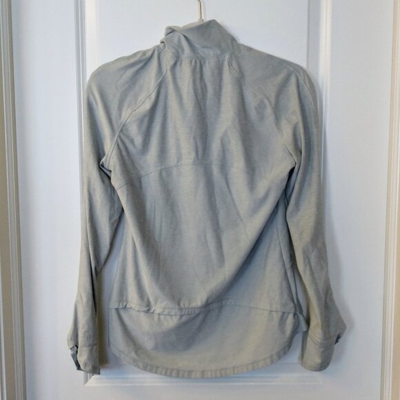 Women's Apana Yoga Light Green  Long Sleeve Athletic Top Size Small - Picture 3 of 10